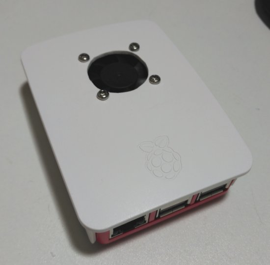Official RPi case with fan