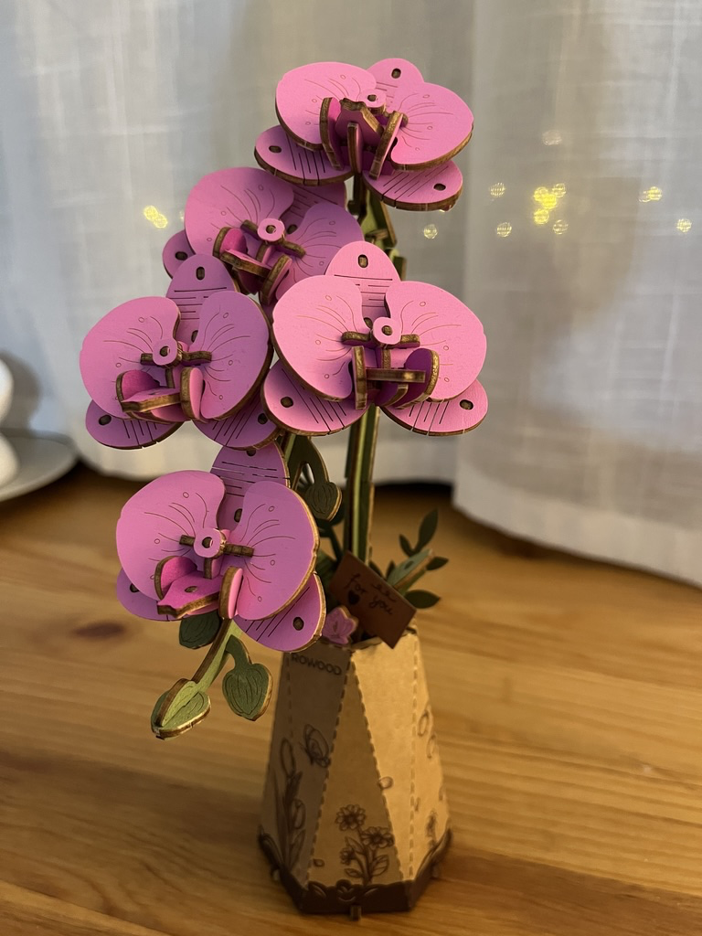 Rowood woooden flower